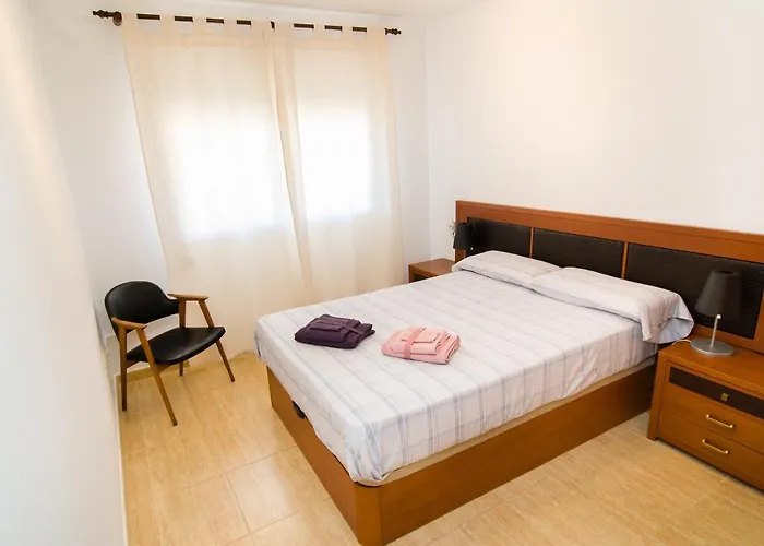 Apartamento De 4 Dormitorios A Tan Solo 2,5 Km De La Playa San Juan
